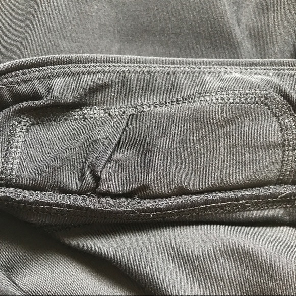 Nike Black Crop Capri Active Leggings Medium - Picture 8 of 11